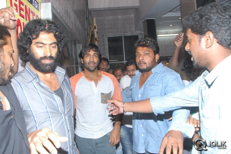 Pandavulu-Pandavulu-Tummeda-Team-Visits-Theatres-in-Hyderabad